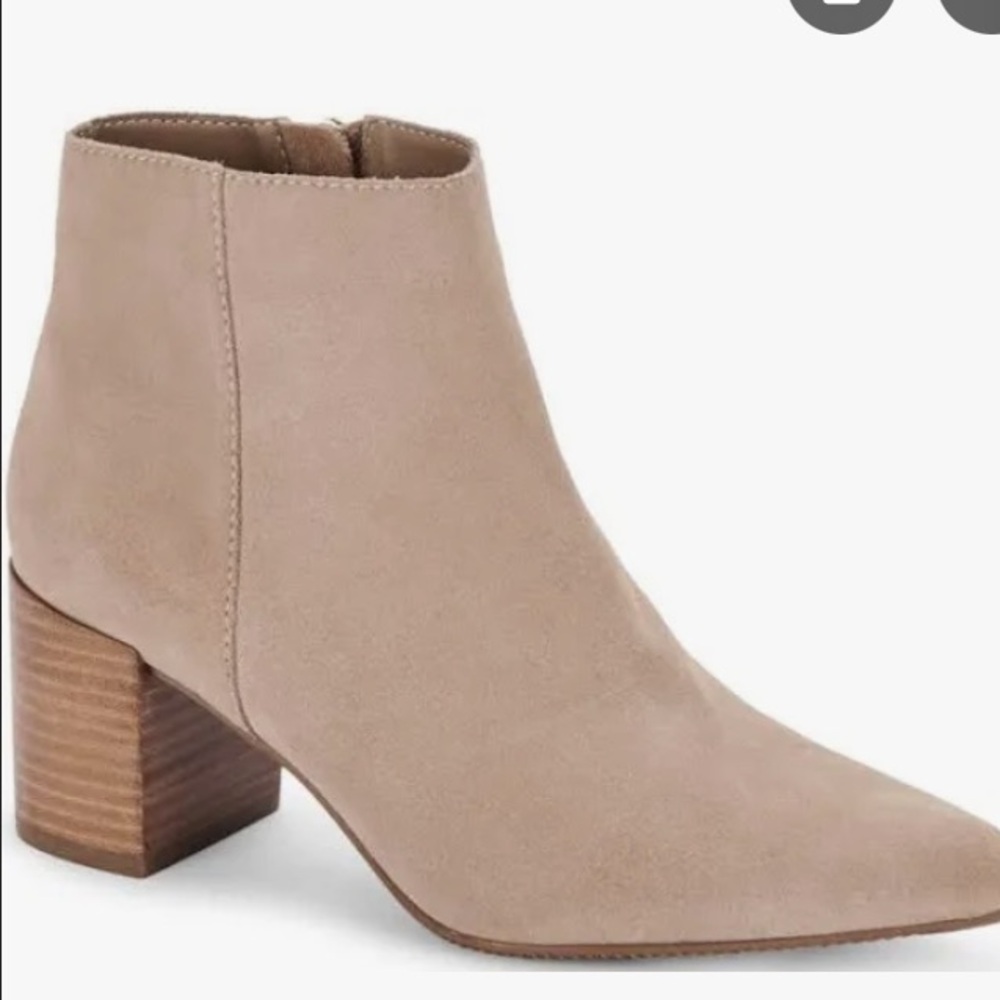 Blondo waterproof suede booties size 10